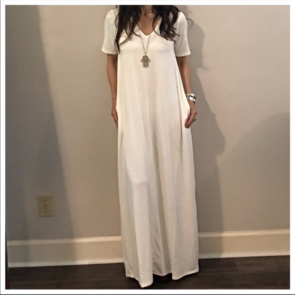 ✨LAST ONES✨Off white side pocket loose fit dress - Picture 6 of 8